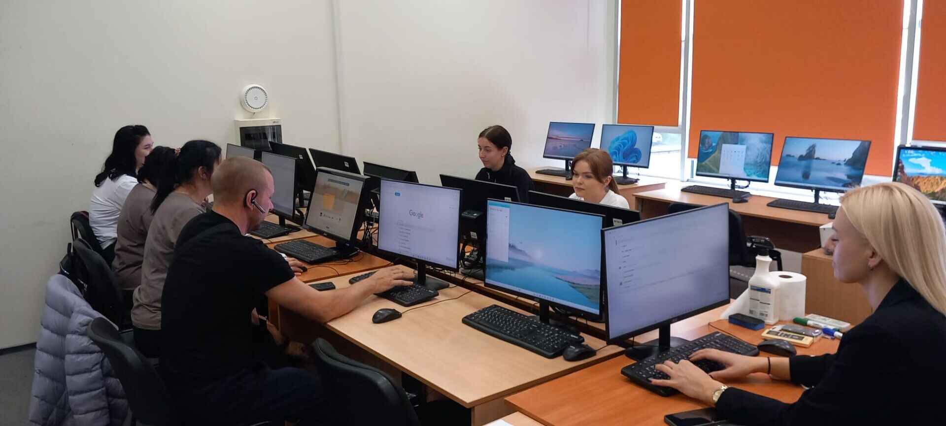 Digitālo prasmju pilnveides kursi Jēkabpilī – solis pretī drošākai un ērtākai ikdienai.