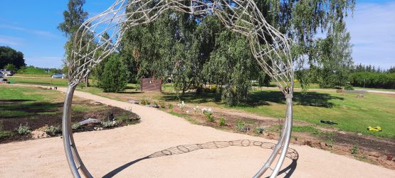 Kalna pagastā labiekārtots Aleksandra Grīna parks