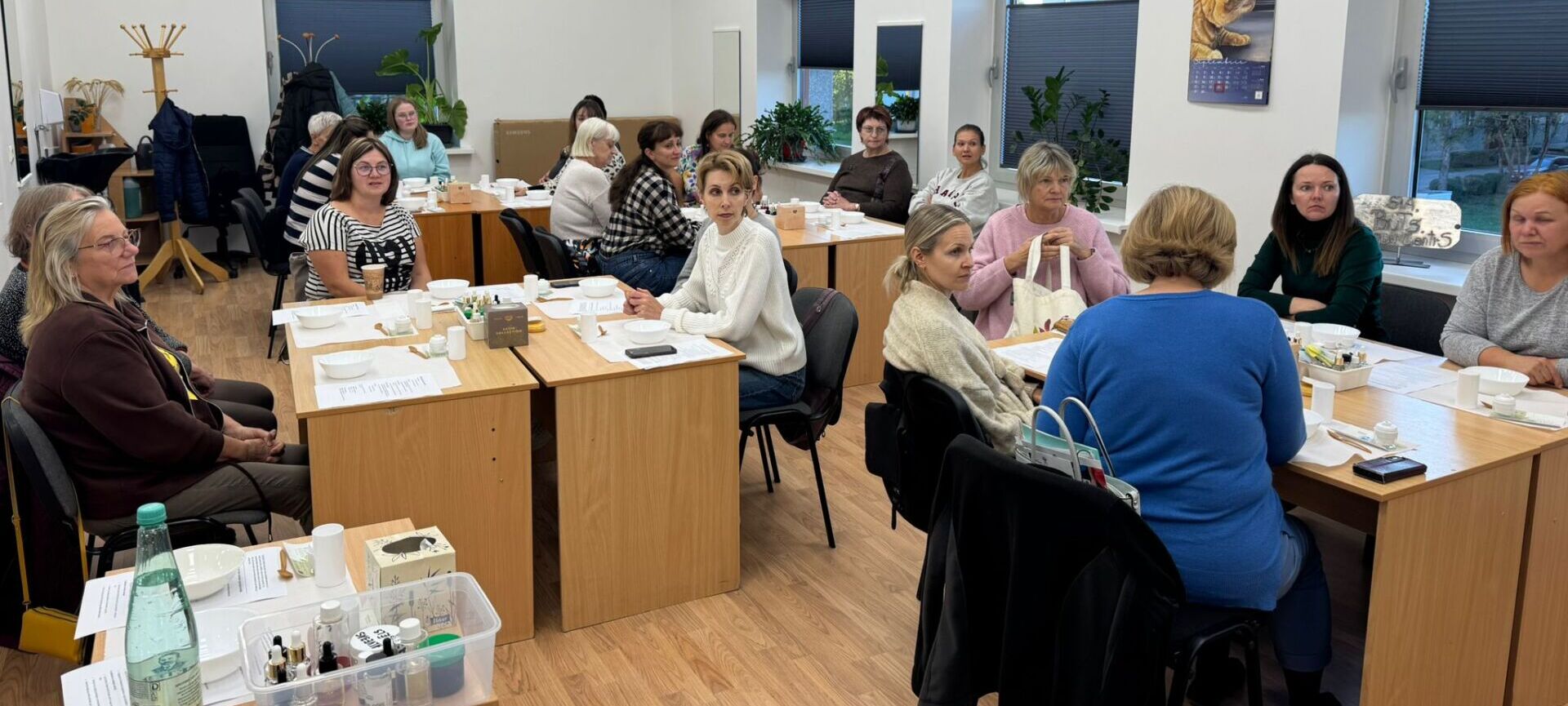 Aizvadīta meistarklase “Emulsijas krēma gatavošana rokām”